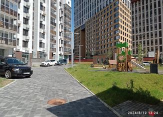 3-комнатная квартира на продажу, 86.1 м2, Москва, улица Петра Алексеева, 10