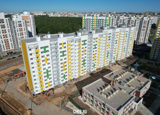 Продаю 1-ком. квартиру, 37 м2, Чебоксары, улица Сергея Бутякова, ЖК Ясная Поляна