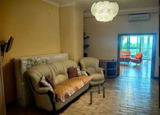 Продам 4-комнатную квартиру, 86 м2, Краснодарский край, проспект Пушкина, 6