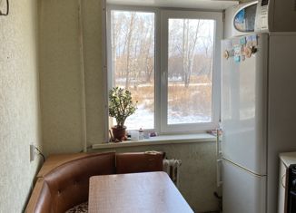 Продажа 2-ком. квартиры, 41.3 м2, Усолье-Сибирское, улица Карла Либкнехта, 64