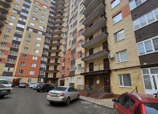 Продаю 3-комнатную квартиру, 88 м2, Ставрополь, улица Тухачевского, 30/12, ЖК Керченский