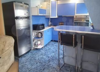 Продается 2-ком. квартира, 47 м2, Красноперекопск, улица Толбухина, 8