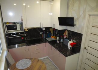 Продам однокомнатную квартиру, 38 м2, Москва, Лухмановская улица, 24, метро Лухмановская