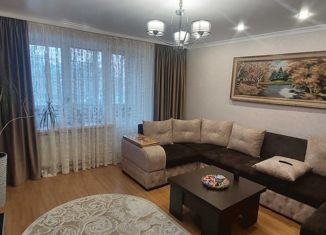 Продам 4-комнатную квартиру, 95 м2, Минеральные Воды, Бештаугорская улица, 3