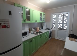 Продаю 4-комнатную квартиру, 80 м2, Элиста, 2-й микрорайон, 2-й микрорайон, 21