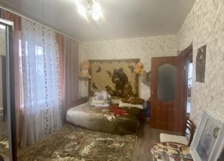 Продам трехкомнатную квартиру, 66 м2, поселок городского типа Приютово, Первомайская улица