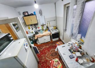 Продажа 2-комнатной квартиры, 55 м2, Нальчик, улица Пачева, 71, район Центр