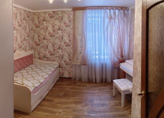 Продажа четырехкомнатной квартиры, 80 м2, Татарстан, улица Гафиатуллина, 39