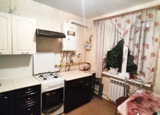 Продам 2-комнатную квартиру, 39 м2, Сурск, улица Мичурина, 58