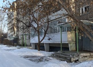 Продаю 3-ком. квартиру, 59.9 м2, поселок городского типа Шушенское, 4-й микрорайон, 17