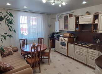 Продам 3-комнатную квартиру, 82.7 м2, деревня Варваровка, деревня Варваровка, 1Ак12, ЖК Скуратово