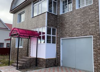 Продам дом, 188.6 м2, Радужный