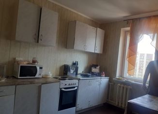 Сдам в аренду 2-ком. квартиру, 60 м2, Уфа, улица Мусы Джалиля, 74, Дёмский район