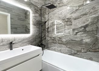 2-комнатная квартира на продажу, 64.8 м2, Киров, Краснополянская улица, 5, ЖК Метроград