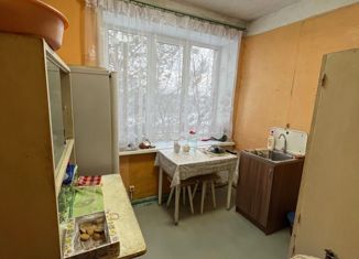 3-комнатная квартира на продажу, 52.2 м2, деревня Поречье, Советская улица, 4