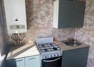 Продается 2-ком. квартира, 43 м2, Кимры, улица Володарского, 116