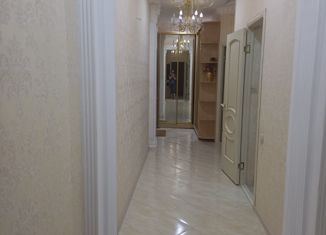 Продам 3-комнатную квартиру, 92 м2, Ингушетия, проспект Идриса Зязикова, 54