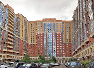 Продается трехкомнатная квартира, 80 м2, Ленинградская область, Ленинградская улица, 7