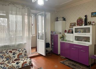 Продажа 2-комнатной квартиры, 52 м2, Минеральные Воды, улица Анджиевского, 37