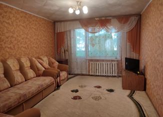 Продаю 4-комнатную квартиру, 78.1 м2, посёлок городского типа Москаленки, улица Ленина, 31