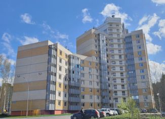 Продажа 2-комнатной квартиры, 62 м2, Заречный, Ахунская улица, 25