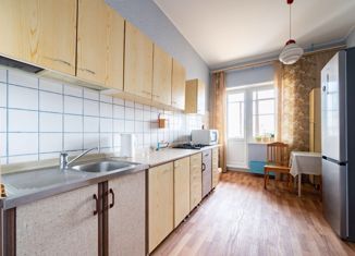 Продажа 3-ком. квартиры, 80.4 м2, Москва, Васильевская улица, 7, Васильевская улица