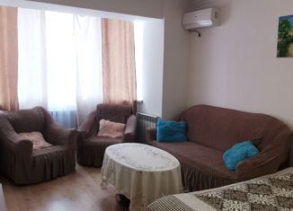 Продам 1-ком. квартиру, 39 м2, Ейск, улица Энгельса, 21/1