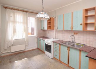 Продажа 2-комнатной квартиры, 60 м2, Краснодар, проспект Чекистов, 28