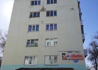 Продаю 4-ком. квартиру, 64 м2, Лысьва, Делегатская улица, 36