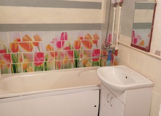 Продам 1-комнатную квартиру, 18 м2, Каменск-Уральский, бульвар Парижской Коммуны, 16