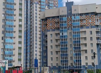 Продается трехкомнатная квартира, 78 м2, Красноярский край, улица Алексеева, 47