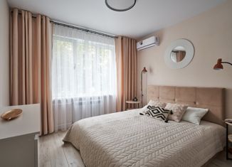 Продажа 2-комнатной квартиры, 44.5 м2, Москва, улица Академика Комарова, 5В