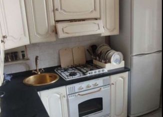 Продам трехкомнатную квартиру, 81.5 м2, Москва, улица Кубинка, 14, улица Кубинка