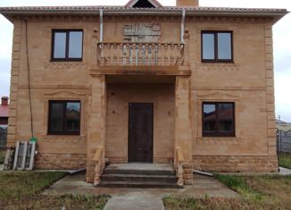 Продается дом, 390 м2, посёлок Дубровка, Изумрудная улица