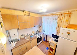 Продам 3-ком. квартиру, 50 м2, Ставрополь, Комсомольская улица, 62, микрорайон №3