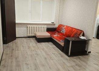 Продается 2-комнатная квартира, 43.7 м2, Магнитогорск, улица Суворова, 95