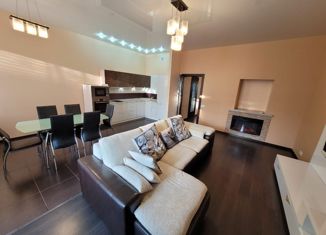 Продается 2-комнатная квартира, 80 м2, Новосибирск, Коммунистическая улица, 20, Коммунистическая улица