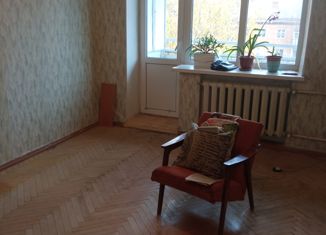 Продажа 2-комнатной квартиры, 40 м2, Смоленск, микрорайон Южный, 39