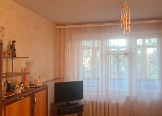 Продаю 3-ком. квартиру, 61.4 м2, Камышин, 5-й микрорайон, 6