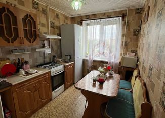 Продаю трехкомнатную квартиру, 66 м2, Оренбургская область, проспект Братьев Коростелевых, 45