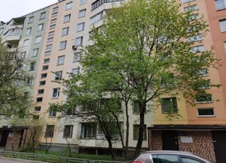 Продам 3-ком. квартиру, 66.5 м2, Москва, улица Генерала Антонова, улица Генерала Антонова, 4к2