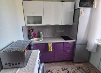Продаю 1-комнатную квартиру, 27 м2, Свободный, улица Орджоникидзе, 80