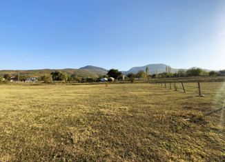 Продаю участок, 640 сот., село Богатырь, улица Туристов