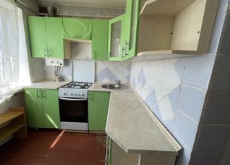 Продаю трехкомнатную квартиру, 50 м2, Каменск-Шахтинский, Придорожный переулок, 43