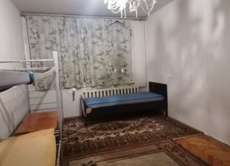 Сдается трехкомнатная квартира, 60 м2, Санкт-Петербург, улица Пионерстроя, 10, Красносельский район