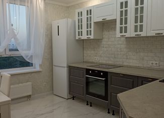 Сдам 2-ком. квартиру, 56.3 м2, Московский, улица Никитина, 11к10