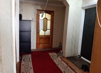 Продам четырехкомнатную квартиру, 87.6 м2, Избербаш, улица Азизова, 27