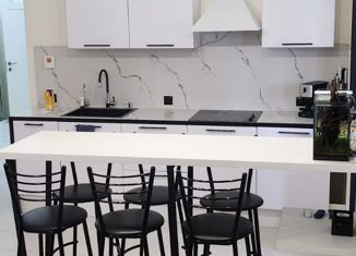 Трехкомнатная квартира на продажу, 72 м2, село Ямное, улица Надежды, 2