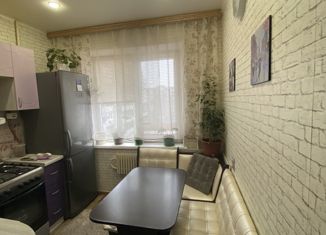 Двухкомнатная квартира на продажу, 45 м2, Красноярский край, улица Сентюрева, 2к2
