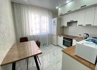 Продажа 1-ком. квартиры, 45 м2, Краснодар, улица Леонида Лаврова, 8к1ск2, ЖК Империал